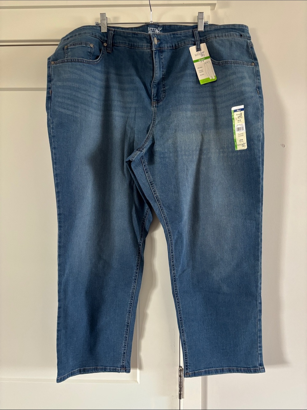 Terra & Sky Plus Size Medium Blue Stretch Ankle Jeans